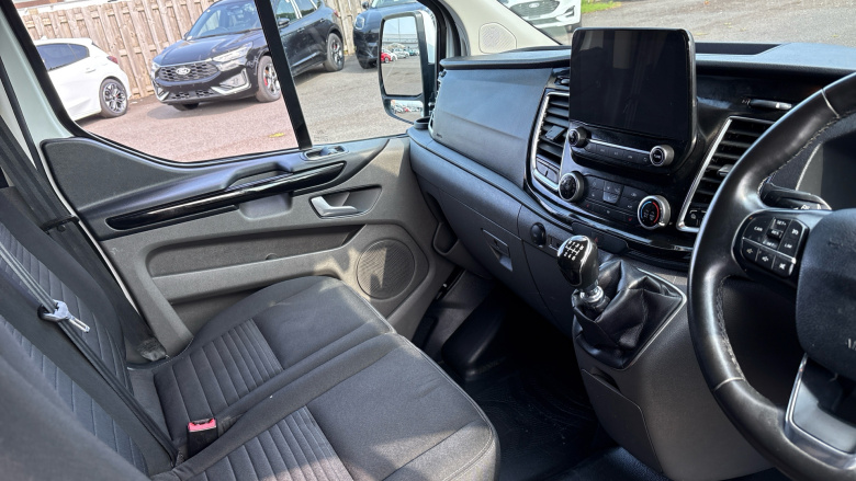 Ford Transit Custom 300 L1 Diesel Fwd 2.0 EcoBlue 130ps Low Roof Limited Van